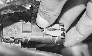 Ремонт Renault Logan : Проверка и замена датчиков системы управления двигателем