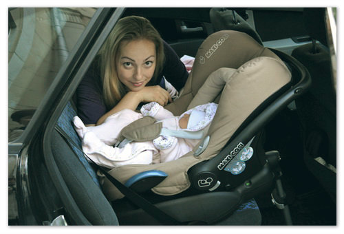 детское кресло для новорожденных в машину
