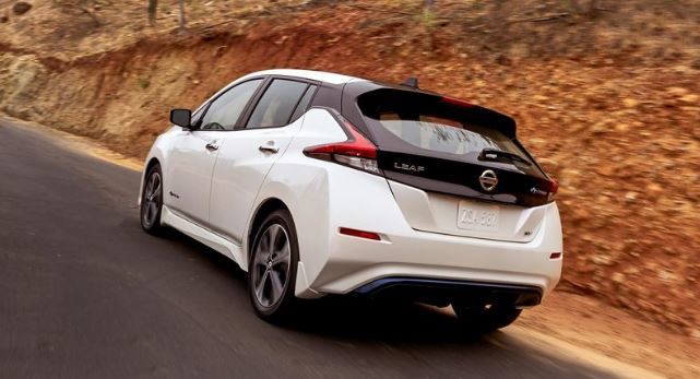 В Nissan представили второе поколение электрокаров