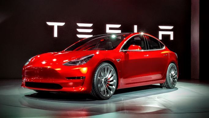 Tesla Model 3: в компании нашли виновных в срыве выпуска