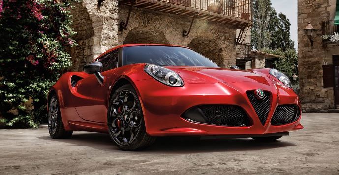 Alfa Romeo 4C: черед 4 года автомобиль полностью обновят
