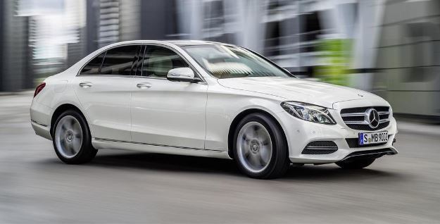 Немецкий бренд Mercedes объявил об отзыве 25 тысяч авто