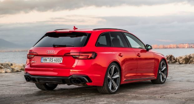 Названа стоимость Audi RS4 Avant для российского рынка