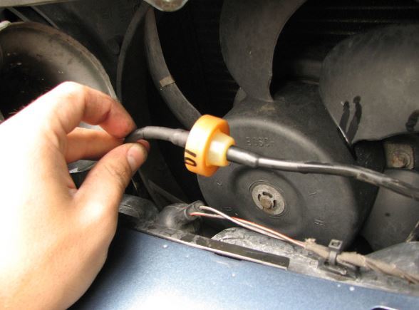 Обратный клапан омывателя: установка и замена элемента на автомобиле