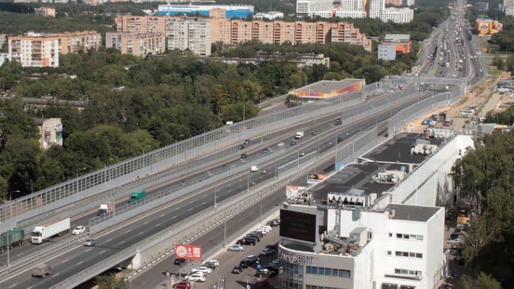 На дорогах России будет разрешено разгоняться до 130 км/час
