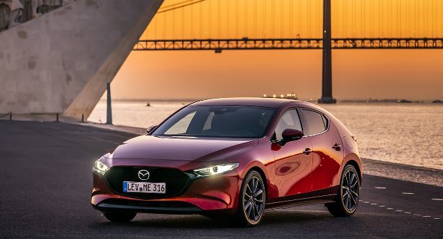Открылись цены на новую модель Mazda3